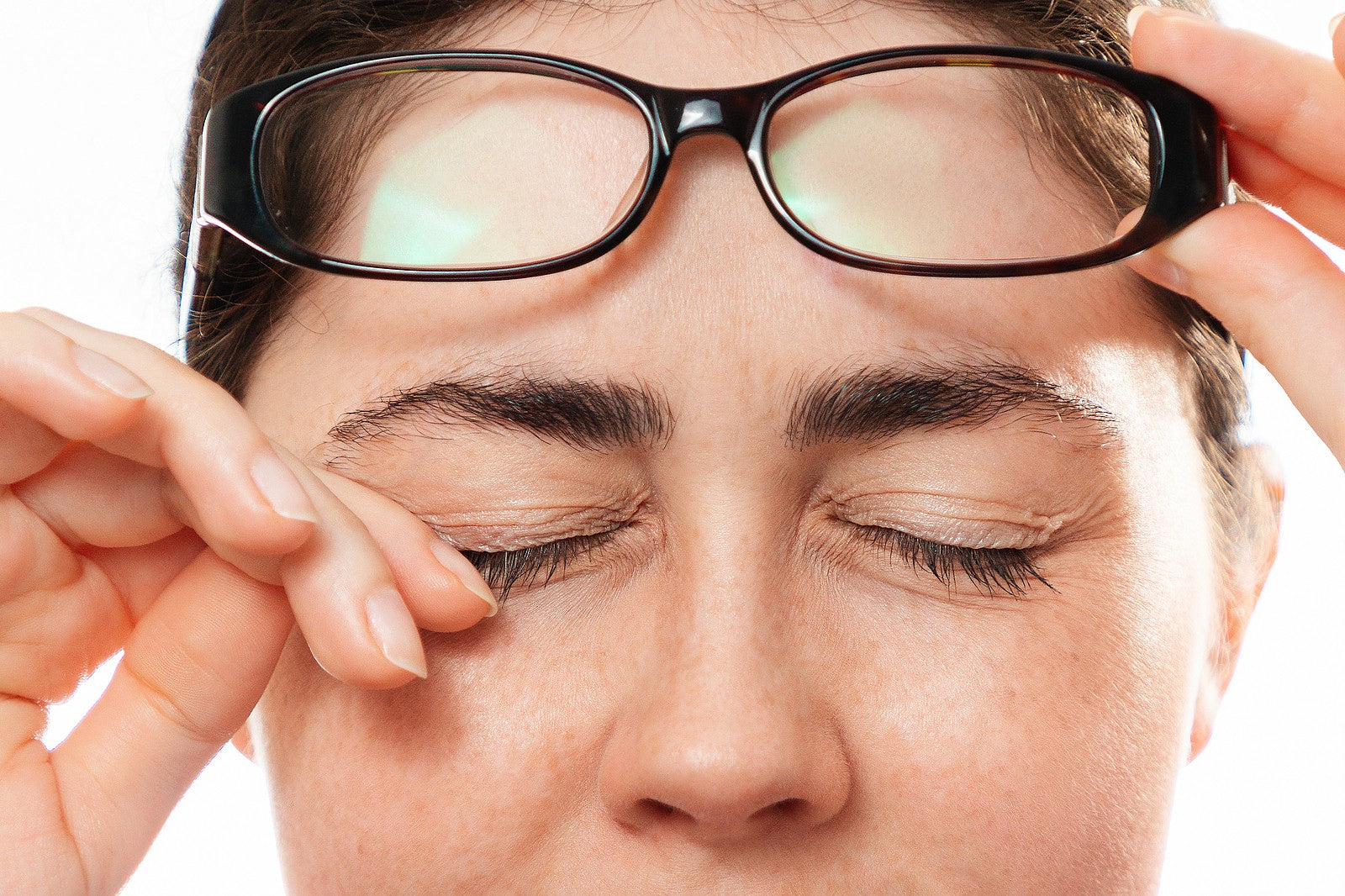 How to Treat Eye Pain At Home With a Microwavable Heating Pad